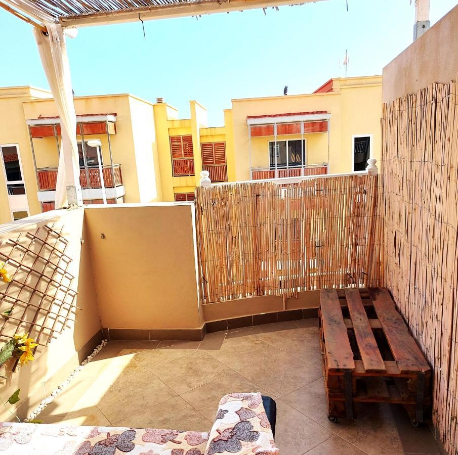 Cheap Studio, Wifi Free Adeje House Costa Adeje  Luaran gambar